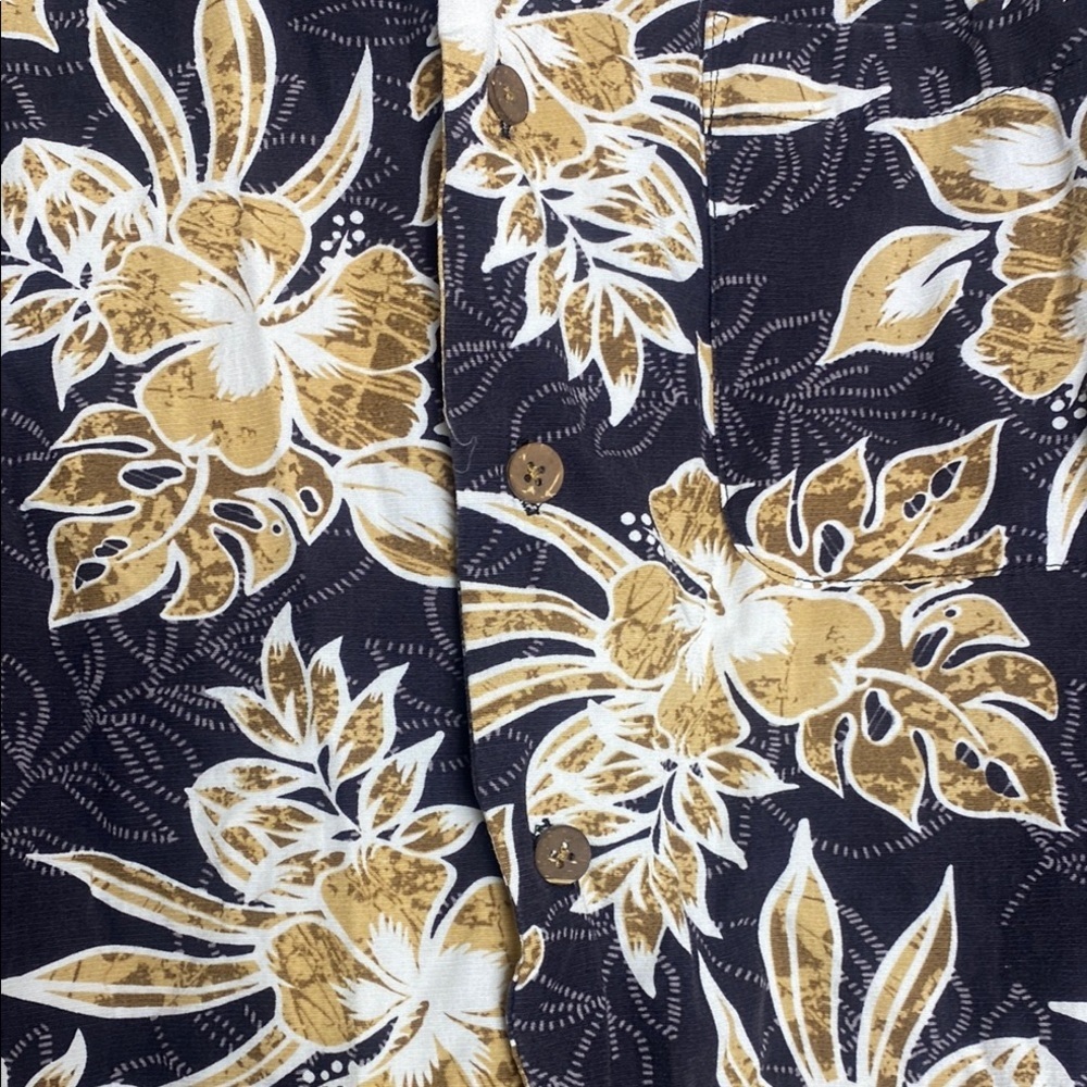 Milano Bay Black and Tan Hawaiian Casual Button Down Shirt - Picture 5 of 8